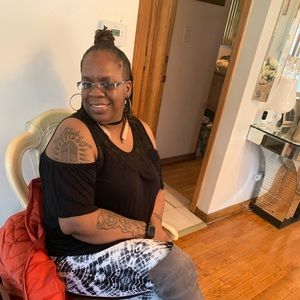 Meet your Posher, Lanise